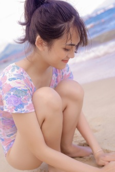 吻嘴胸全身动漫
